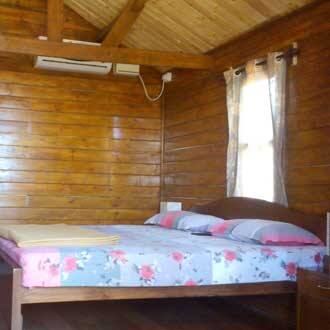 Stanley's Sea View Wooden Cottages, Goa 5